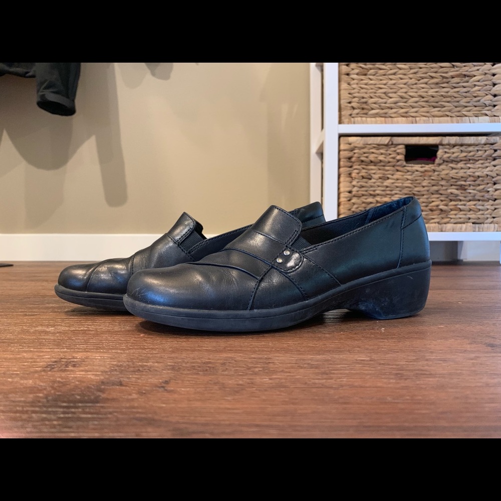 Clarks Black Loafers Size 8.5